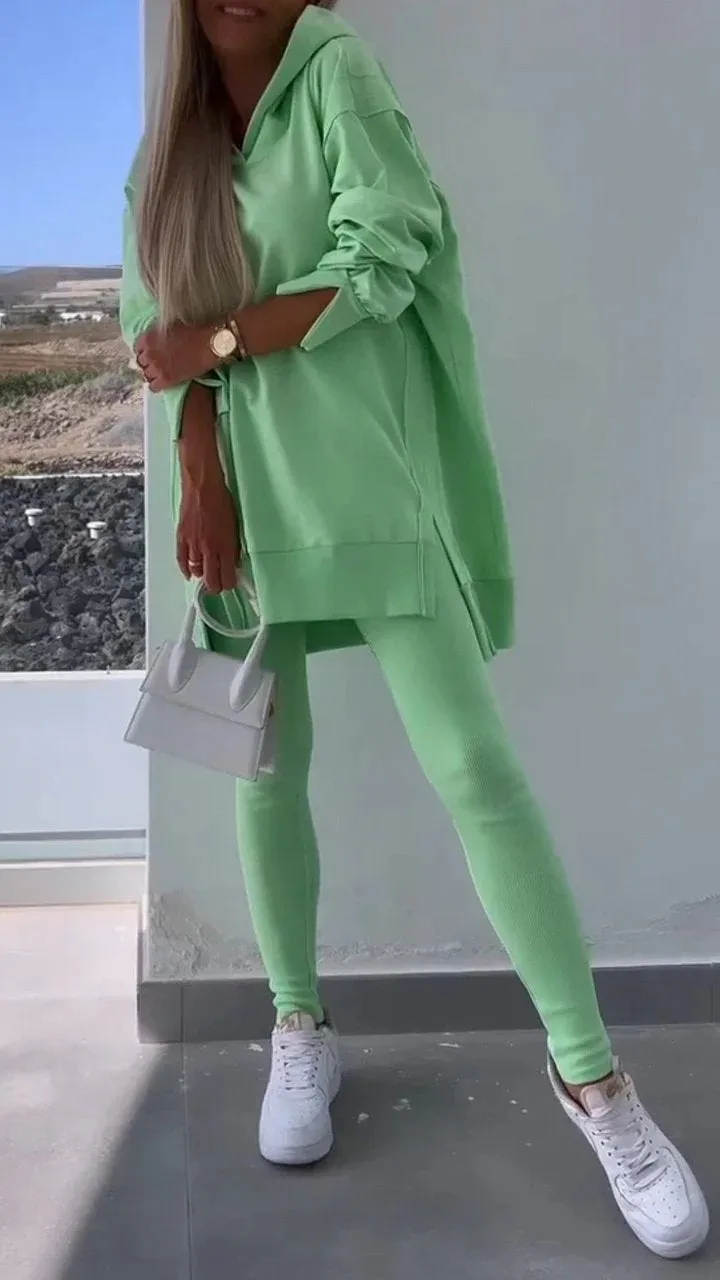 Casual Solid Sports Suit Fashion Long Sleeved Hooded Sweatshirt Tight Trousers Two Piece Set Autumn Fashion New Women's Clothing
Casual Solid Sports Suit Fashion Long Sleeved Hooded Sweatshirt Tight Trousers Two Piece Set Autumn Fashion New Women's Clothing