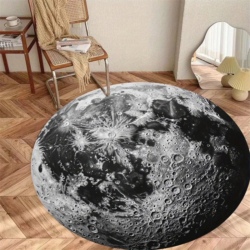 1 Black and White Moon Phase Round Pad - Polyester Fabric, Machine Washable, Suitable for Home Office Living Room Decoration
1 Black and White Moon Phase Round Pad - Polyester Fabric, Machine Washable, Suitable for Home Office Living Room Decoration