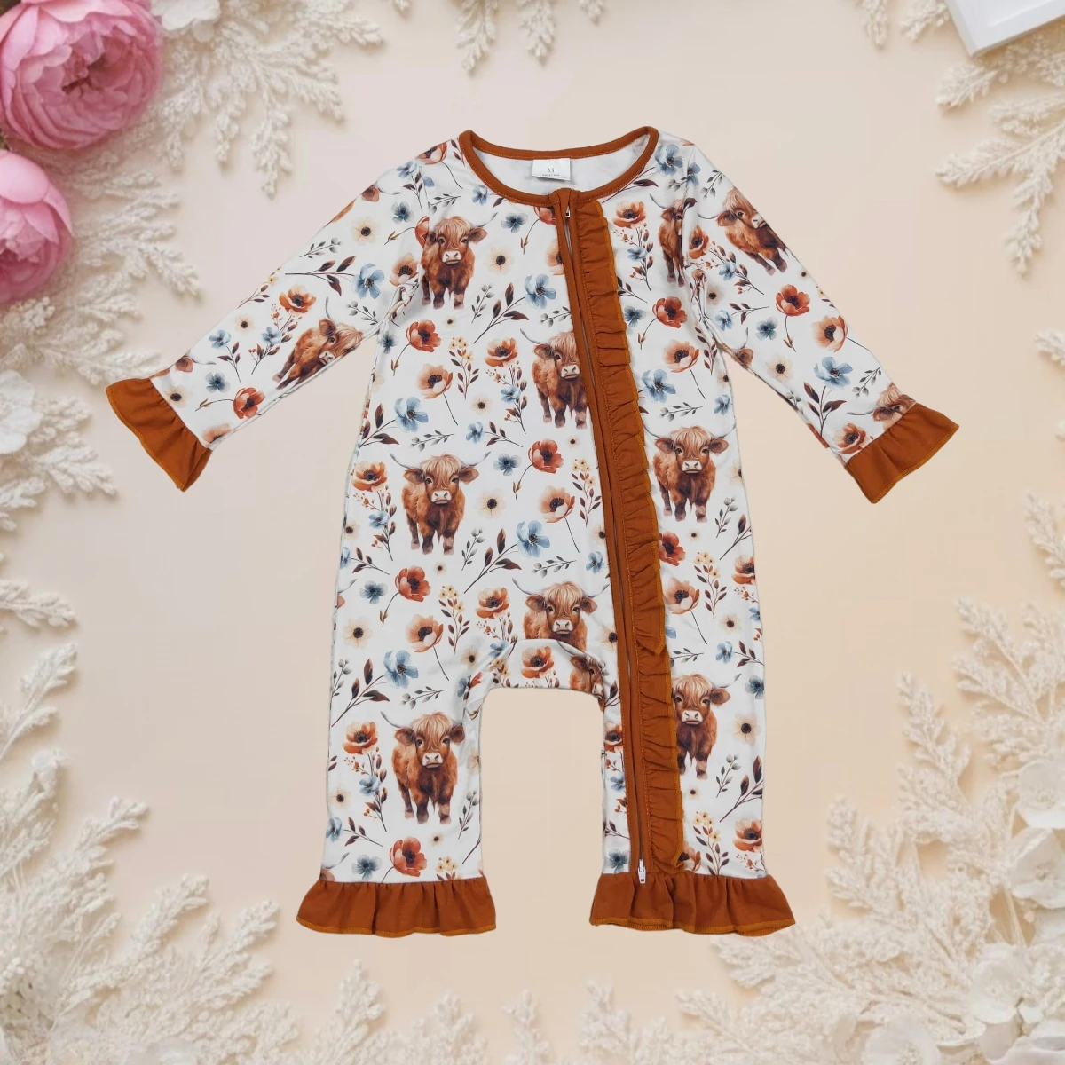 Hot Sale Baby Girl Sleeper Romper Infant Toddler Long Sleeve Jumpsuit Cute Floral Cow Print Ruffle Newborn Western Zipper Romper
Hot Sale Baby Girl Sleeper Romper Infant Toddler Long Sleeve Jumpsuit Cute Floral Cow Print Ruffle Newborn Western Zipper Romper