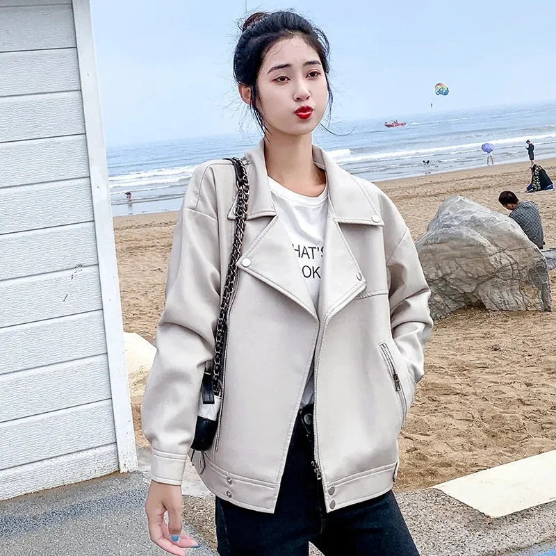 2025 Female PU Locomotive Coat Autumn Ladies Leisure Solid Color Leather Jacket Korean Women Long Sleeves Faux Leather Outwear
2025 Female PU Locomotive Coat Autumn Ladies Leisure Solid Color Leather Jacket Korean Women Long Sleeves Faux Leather Outwear