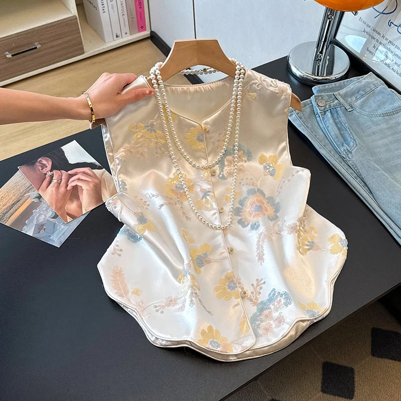 New Chinese Style Women's Jacket Heavy Embroidery Satin Floral Lace Hem National Style Shoulder Pad Spring Summer Fashion
New Chinese Style Women's Jacket Heavy Embroidery Satin Floral Lace Hem National Style Shoulder Pad Spring Summer Fashion