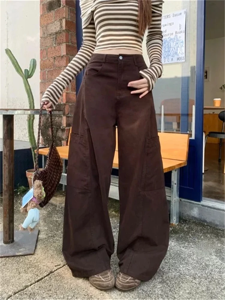 Женские джинсы карго коричневого цвета, осень 2025, с высокой талией, широкими штанинами, универсальные, прямые, длиной в пол, джинсовые брюки в стиле стритвир
Женские джинсы карго коричневого цвета, осень 2025, с высокой талией, широкими штанинами, универсальные, прямые, длиной в пол, джинсовые брюки в стиле стритвир