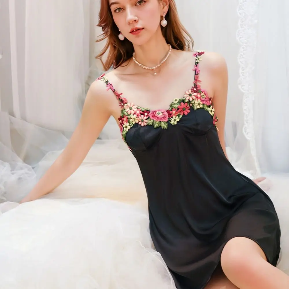 Flower Embroidery Women's Pajama Dress Beauty Back Thin Satin Silk Suspender Nightdress Sleepwear Sleeveless
Flower Embroidery Women's Pajama Dress Beauty Back Thin Satin Silk Suspender Nightdress Sleepwear Sleeveless