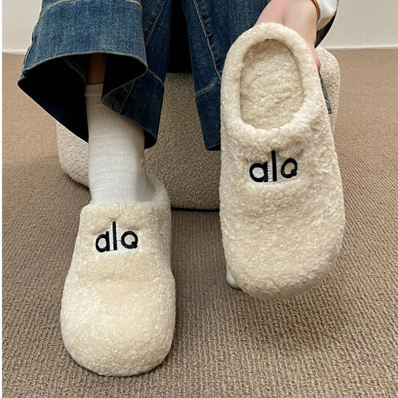 Новая зимняя шерстяная однотонная толстая подошва большого размера, легкая и теплая, мягкая одноступенчатая домашняя одежда с флисовым чехлом, хлопковая швабра
Новая зимняя шерстяная однотонная толстая подошва большого размера, легкая и теплая, мягкая одноступенчатая домашняя одежда с флисовым чехлом, хлопковая швабра