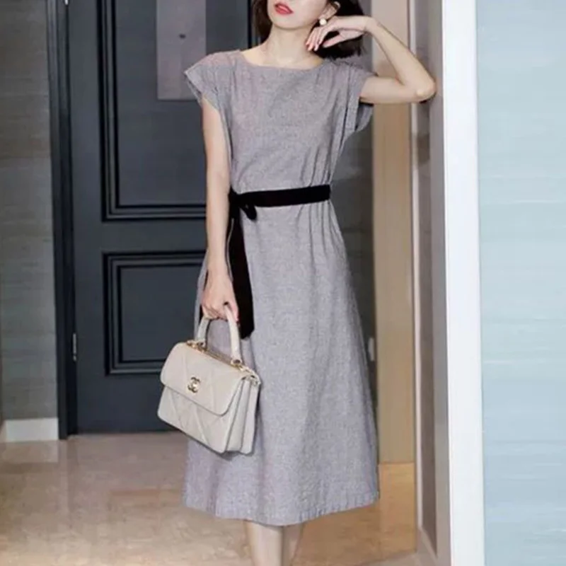 Elegant O-Neck Loose Bandage Bow Houndstooth Midi Dress Women's Clothing 2023 Summer New Short Sleeve Office Lady Long Dress
Elegant O-Neck Loose Bandage Bow Houndstooth Midi Dress Women's Clothing 2023 Summer New Short Sleeve Office Lady Long Dress