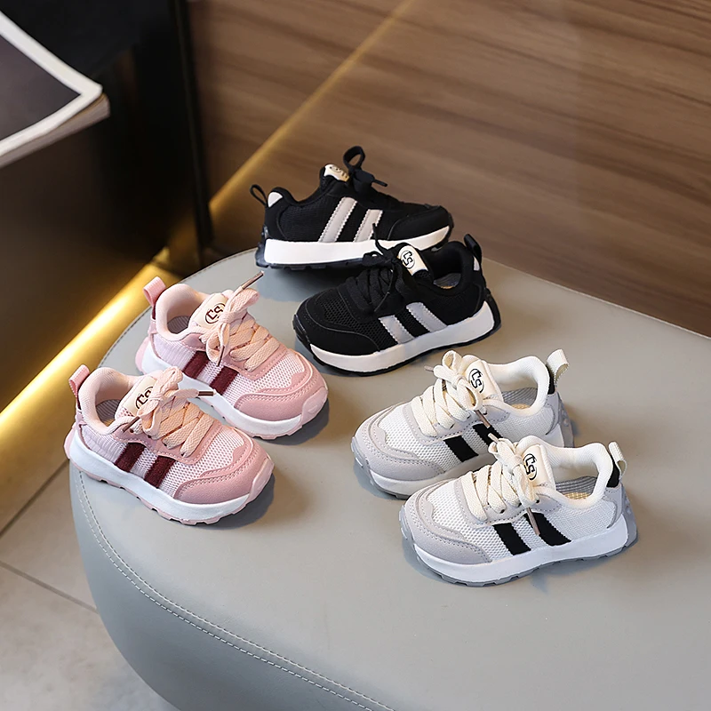 New children's single shoes spring new soft soled walking shoes 3-6 years old children's antislip sports shoes
New children's single shoes spring new soft soled walking shoes 3-6 years old children's antislip sports shoes