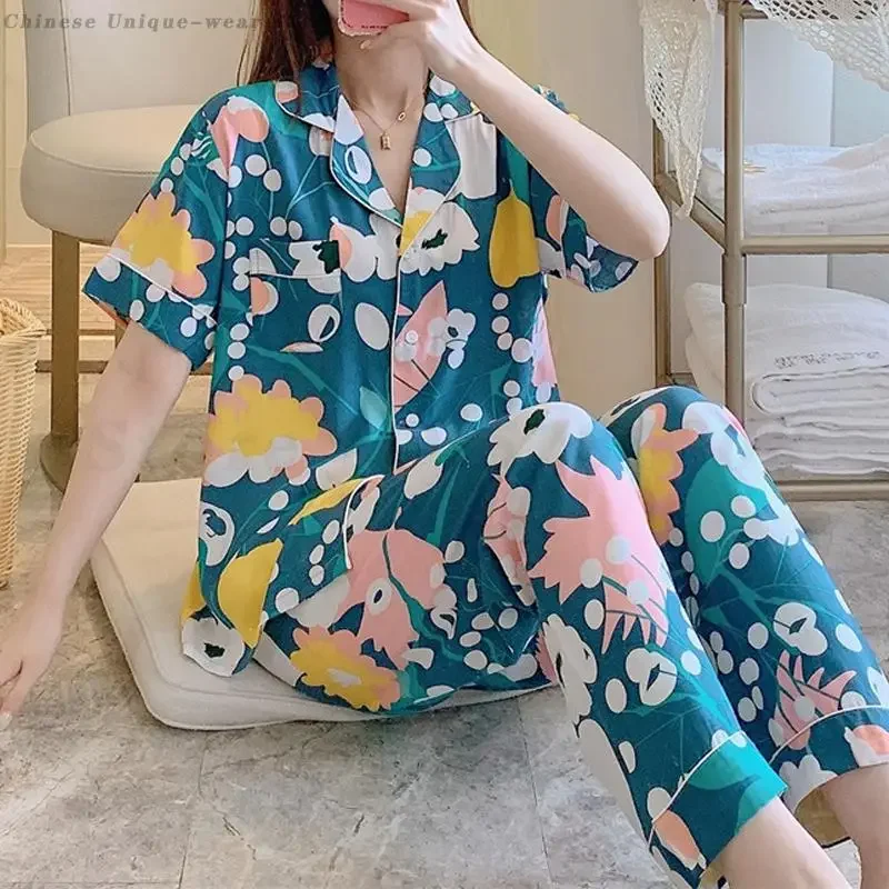 Women's Pajamas Summer Pijama Mujer Loose Casual Short Sleeve Top&Trousers Sleepwear Set Print Flower Thin Homewear Loungewear
Women's Pajamas Summer Pijama Mujer Loose Casual Short Sleeve Top&Trousers Sleepwear Set Print Flower Thin Homewear Loungewear
