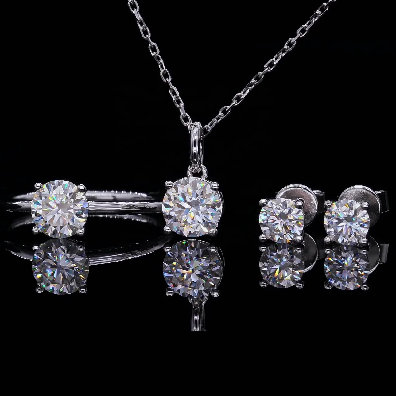 4 Prong Round Shape 18k Gold Plated 925 Silver 1.0CT Moissanite Jewelry Set for Women
4 Prong Round Shape 18k Gold Plated 925 Silver 1.0CT Moissanite Jewelry Set for Women