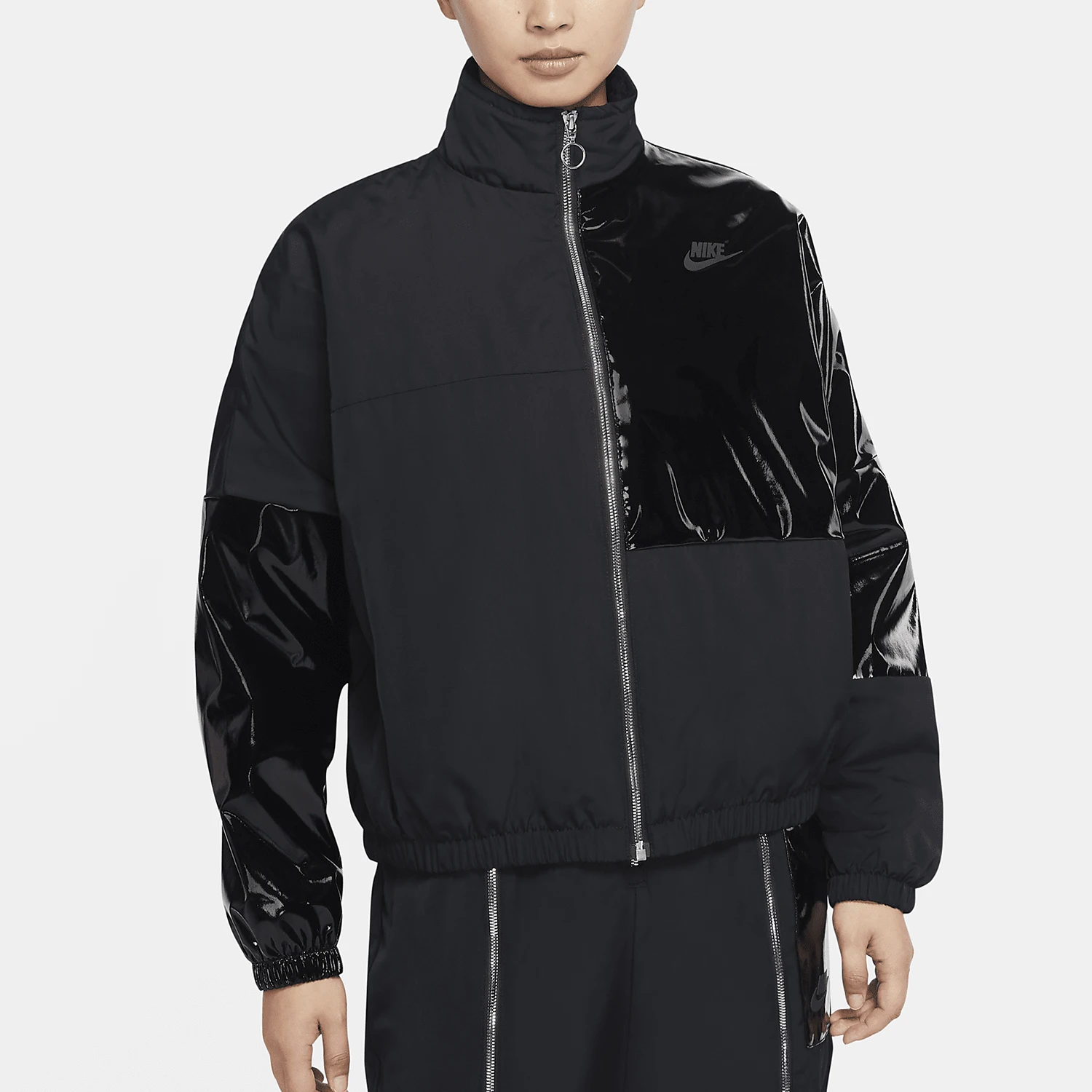 Женская повседневная удобная спортивная тренировочная куртка Nike Authentic New Season CZ1871-010
Женская повседневная удобная спортивная тренировочная куртка Nike Authentic New Season CZ1871-010