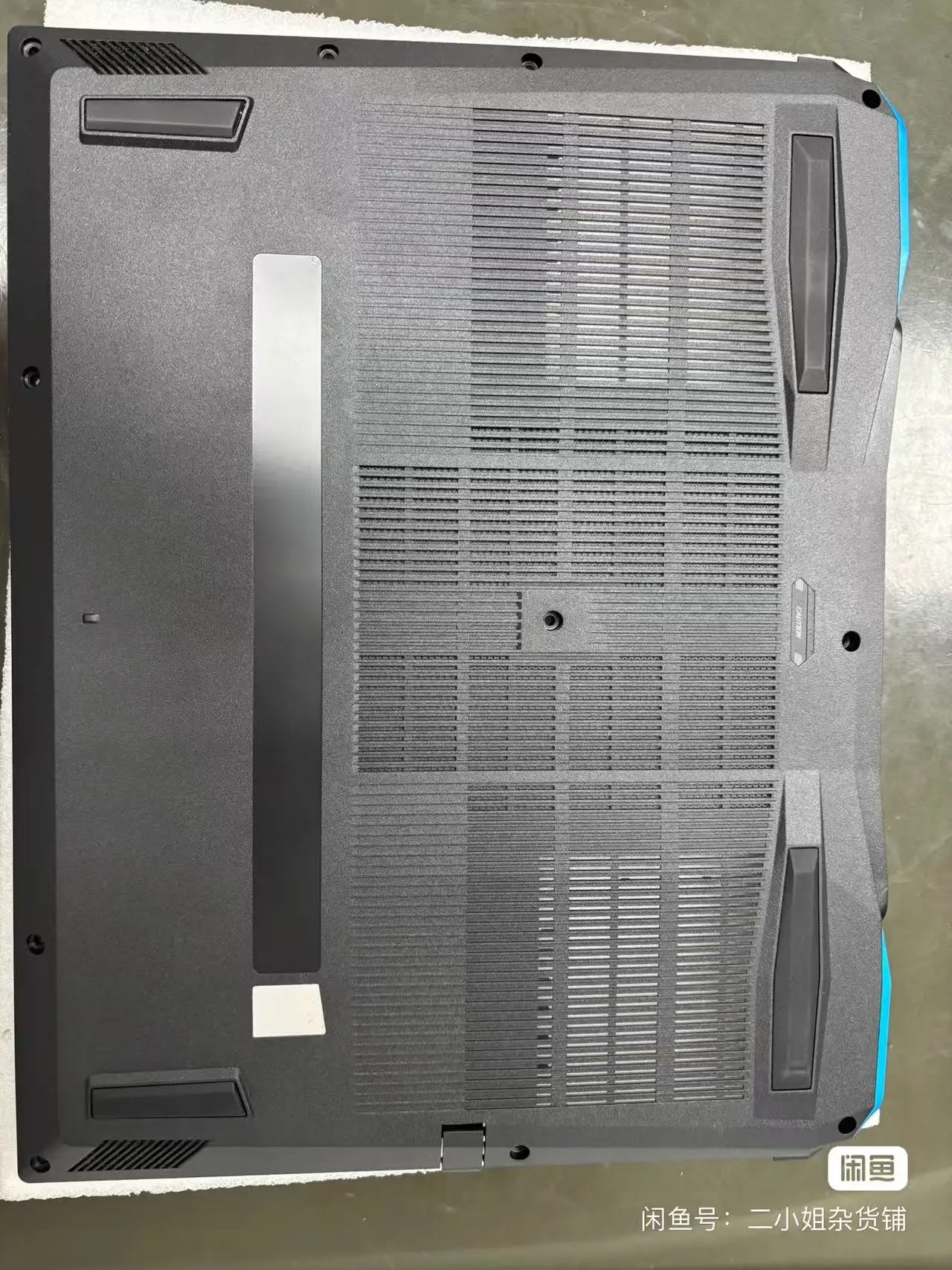Оригинальная СОВЕРШЕННО НОВАЯ передняя нижняя крышка для Acer Predator Hellos Neo 16 PHN16-71 N22Q22 2023, крышка вала экрана
Оригинальная СОВЕРШЕННО НОВАЯ передняя нижняя крышка для Acer Predator Hellos Neo 16 PHN16-71 N22Q22 2023, крышка вала экрана
