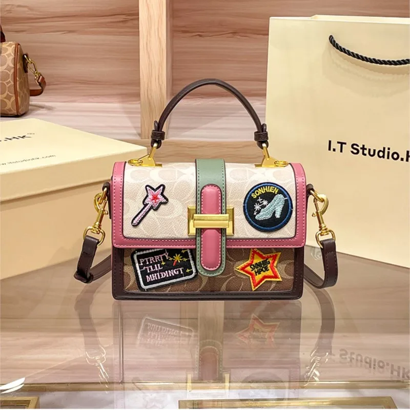 Brand women's handbag 2025 new retro versatile fashion high-end texture niche designer crossbody shoulder bag
Brand women's handbag 2025 new retro versatile fashion high-end texture niche designer crossbody shoulder bag