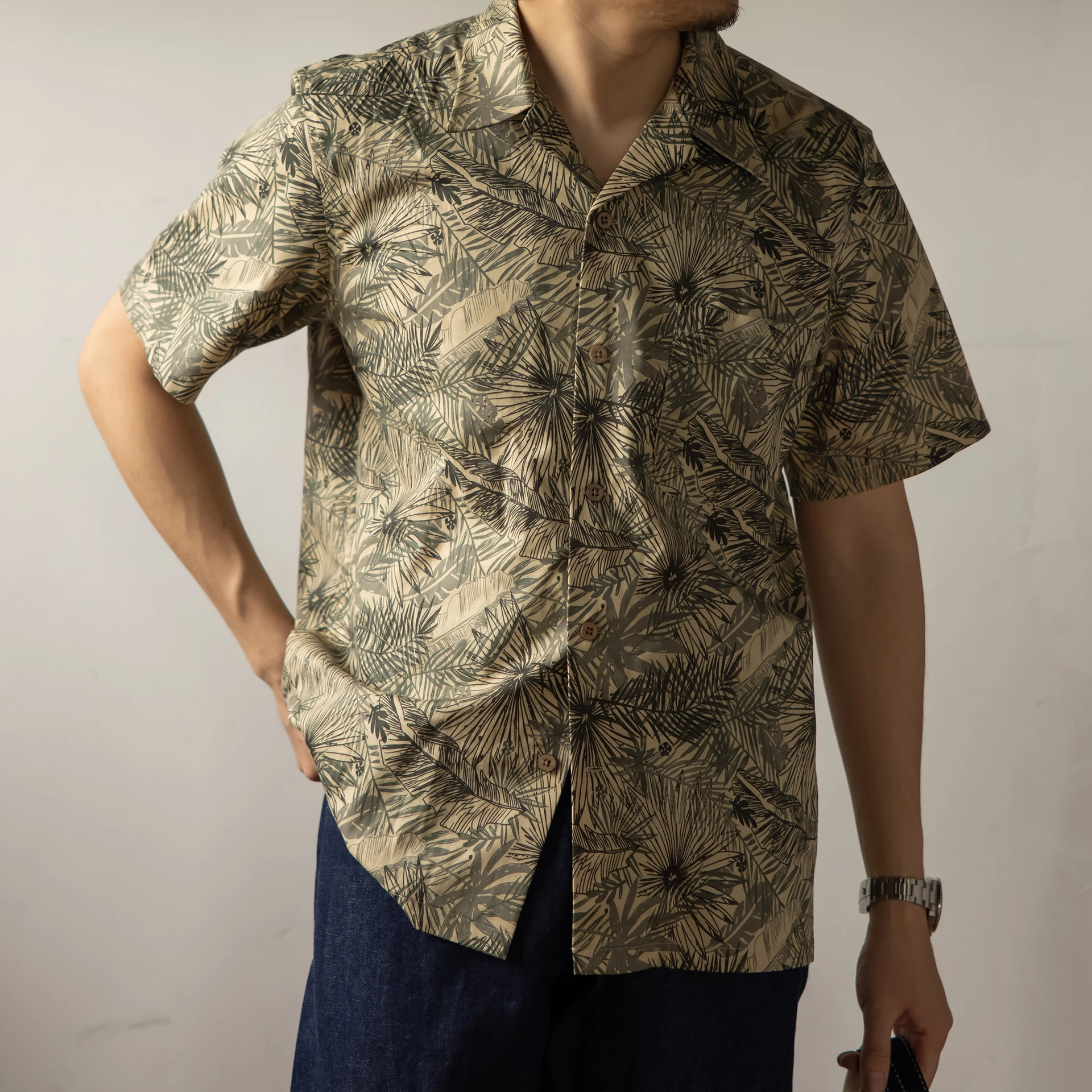 HW-0014 Big US Size Genuine Quality Vintage Looking Loose Fitting Hawaii Aloha Cotton Printing Shirt
HW-0014 Big US Size Genuine Quality Vintage Looking Loose Fitting Hawaii Aloha Cotton Printing Shirt