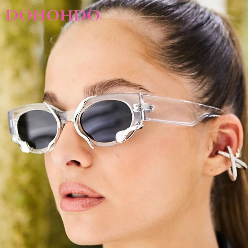 DOHOHDO 2025 Y2k Sunglasses With Snakes Fashion Vintage Oval Punk Women Shades Eyewear Retro Luxury Brand Design UV400 Glasses 
DOHOHDO 2025 Y2k Sunglasses With Snakes Fashion Vintage Oval Punk Women Shades Eyewear Retro Luxury Brand Design UV400 Glasses