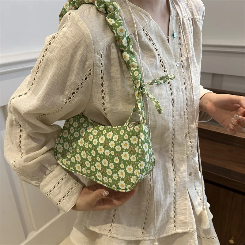 Women's Hand Bags,Shoulder Bags Canvas Wallet Portable Tote Handbags Top-Handle Bags Fashion Floral Print
Women's Hand Bags,Shoulder Bags Canvas Wallet Portable Tote Handbags Top-Handle Bags Fashion Floral Print