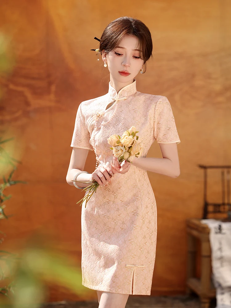 Engagement Young Style Girl's Pink New Chinese Daily Small Size Spring Summer New Model Short with Low Slit
Engagement Young Style Girl's Pink New Chinese Daily Small Size Spring Summer New Model Short with Low Slit