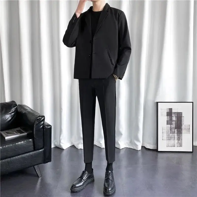 Костюм-тройка Slim Fit для молодых мужчин: пиджак, повседневные брюки, модный комплект для весны и осени
Костюм-тройка Slim Fit для молодых мужчин: пиджак, повседневные брюки, модный комплект для весны и осени