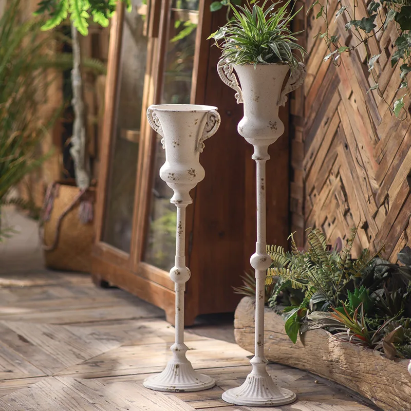 American retro home jewelry tall feet binaural elegant style garden groceries gardening decoration wrought iron
American retro home jewelry tall feet binaural elegant style garden groceries gardening decoration wrought iron