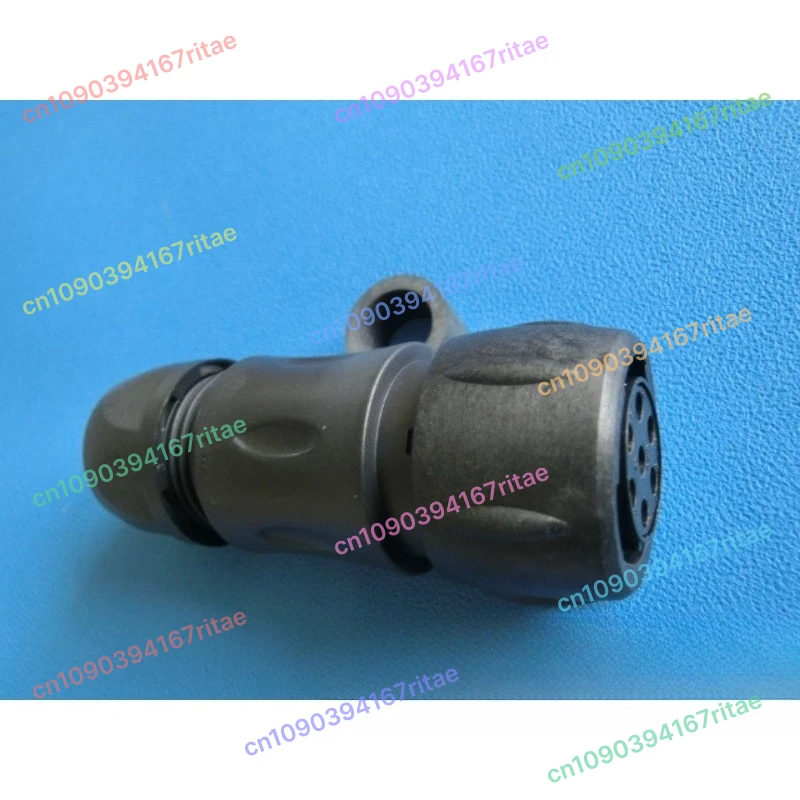 Circular connector 7P cable female plug
Circular connector 7P cable female plug