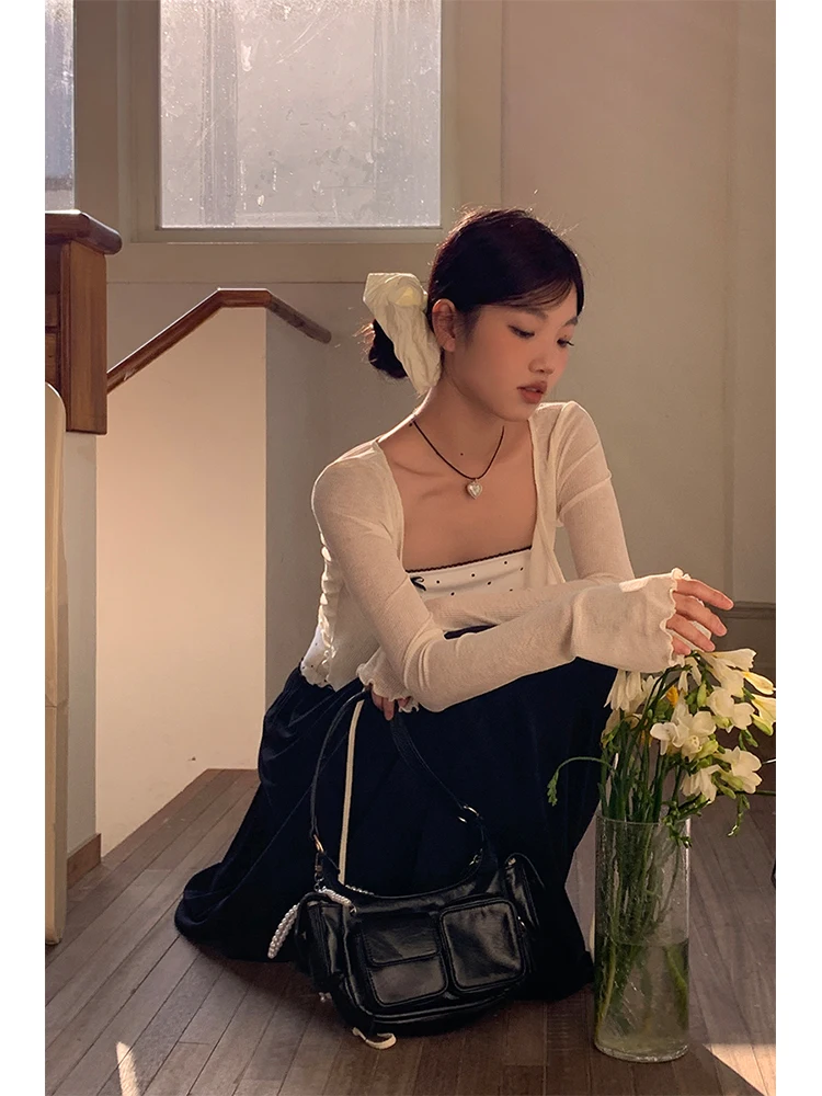 Lightweight V-Ne Cardigan Women's Summer Outerwear Knitted Sweater Jaet Redundant Top Commute Sle Straight Cut Polyeste...
Lightweight V-Ne Cardigan Women's Summer Outerwear Knitted Sweater Jaet Redundant Top Commute Sle Straight Cut Polyeste...