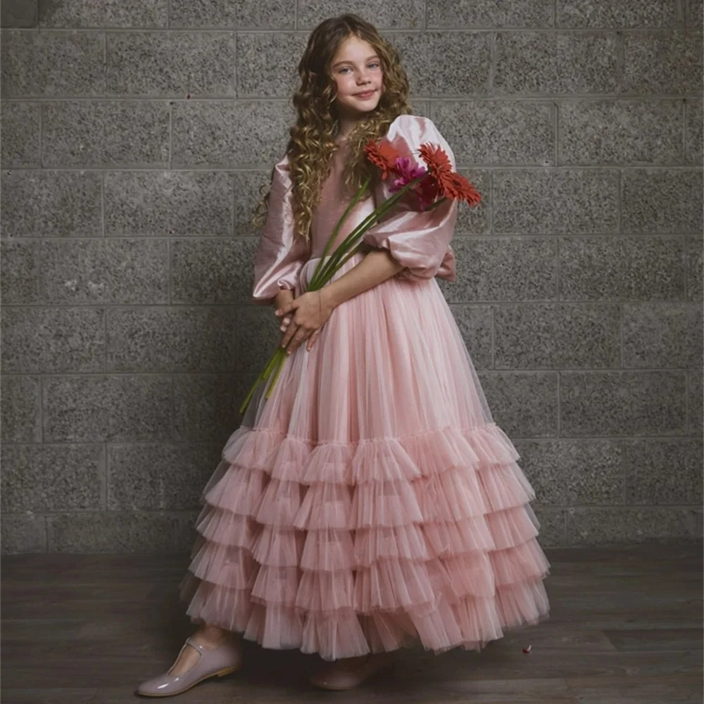 Customized Pink Flower Girl Dress For Wedding Tiered Half Sleeve Floor Length Elegant Elegant Kids Birthday First Communion Gown
Customized Pink Flower Girl Dress For Wedding Tiered Half Sleeve Floor Length Elegant Elegant Kids Birthday First Communion Gown