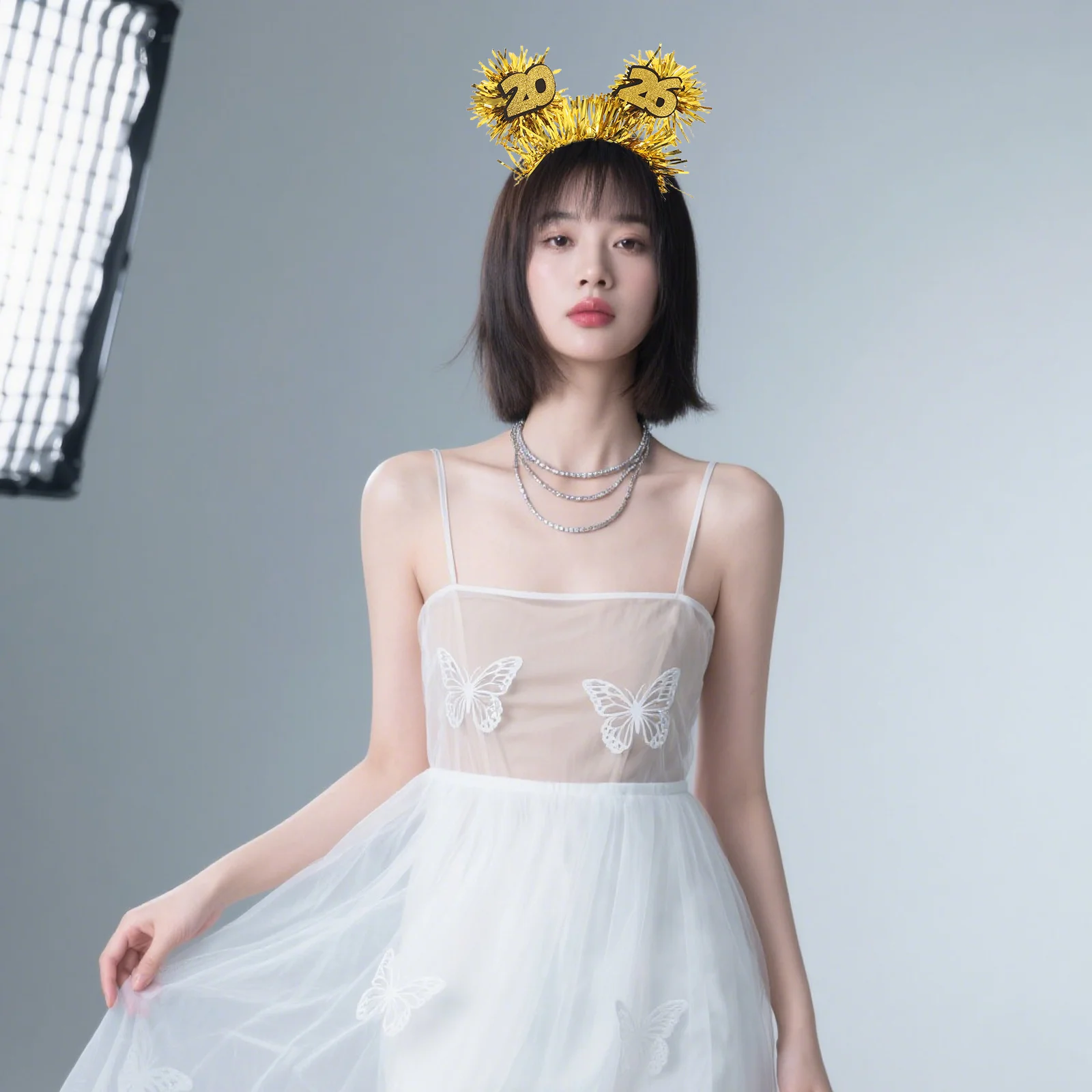 4Pcs New Year Headband Set Glitter Tinsel Holiday Party Supplies Women Festive Celebration Hair Accessories New Year's Hairband
4Pcs New Year Headband Set Glitter Tinsel Holiday Party Supplies Women Festive Celebration Hair Accessories New Year's Hairband