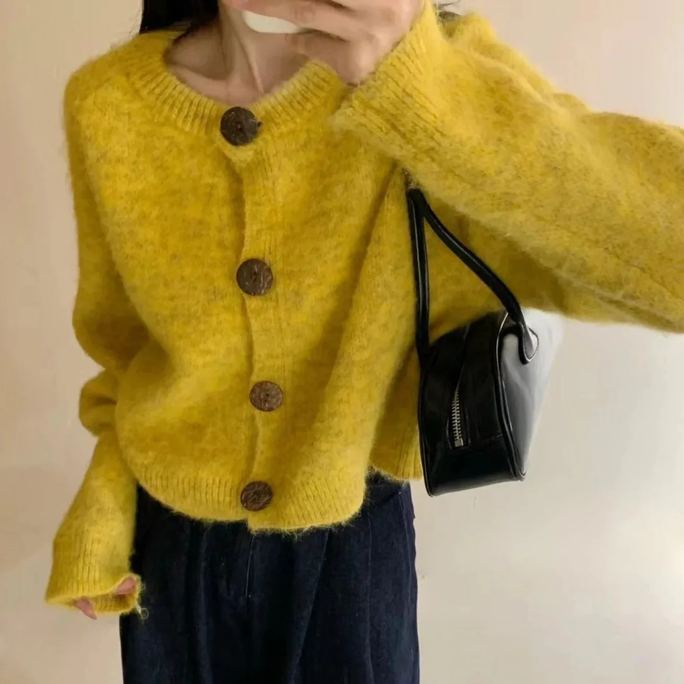 Solid Color Casual Lazy Style Round Neck Sweater Cardigan Women's Korean Version Loose Autumn and Winter New Knitted Top 
Solid Color Casual Lazy Style Round Neck Sweater Cardigan Women's Korean Version Loose Autumn and Winter New Knitted Top