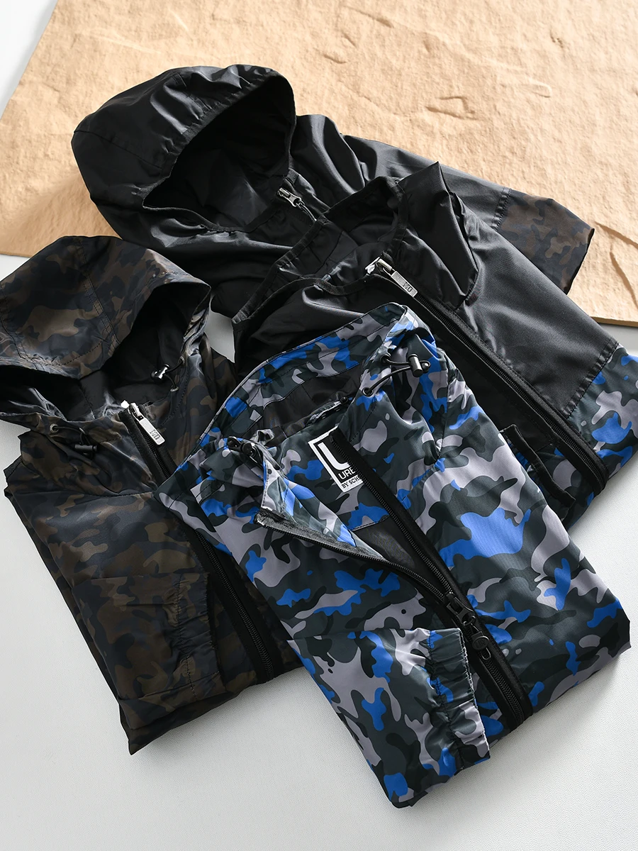 Men's Outdoor Sports Jacket Windproof Water-resistant Camouflage Hooded Coat Autumn Fashion Urban Style Long Sleeve Zipper Cl...
Men's Outdoor Sports Jacket Windproof Water-resistant Camouflage Hooded Coat Autumn Fashion Urban Style Long Sleeve Zipper Cl...