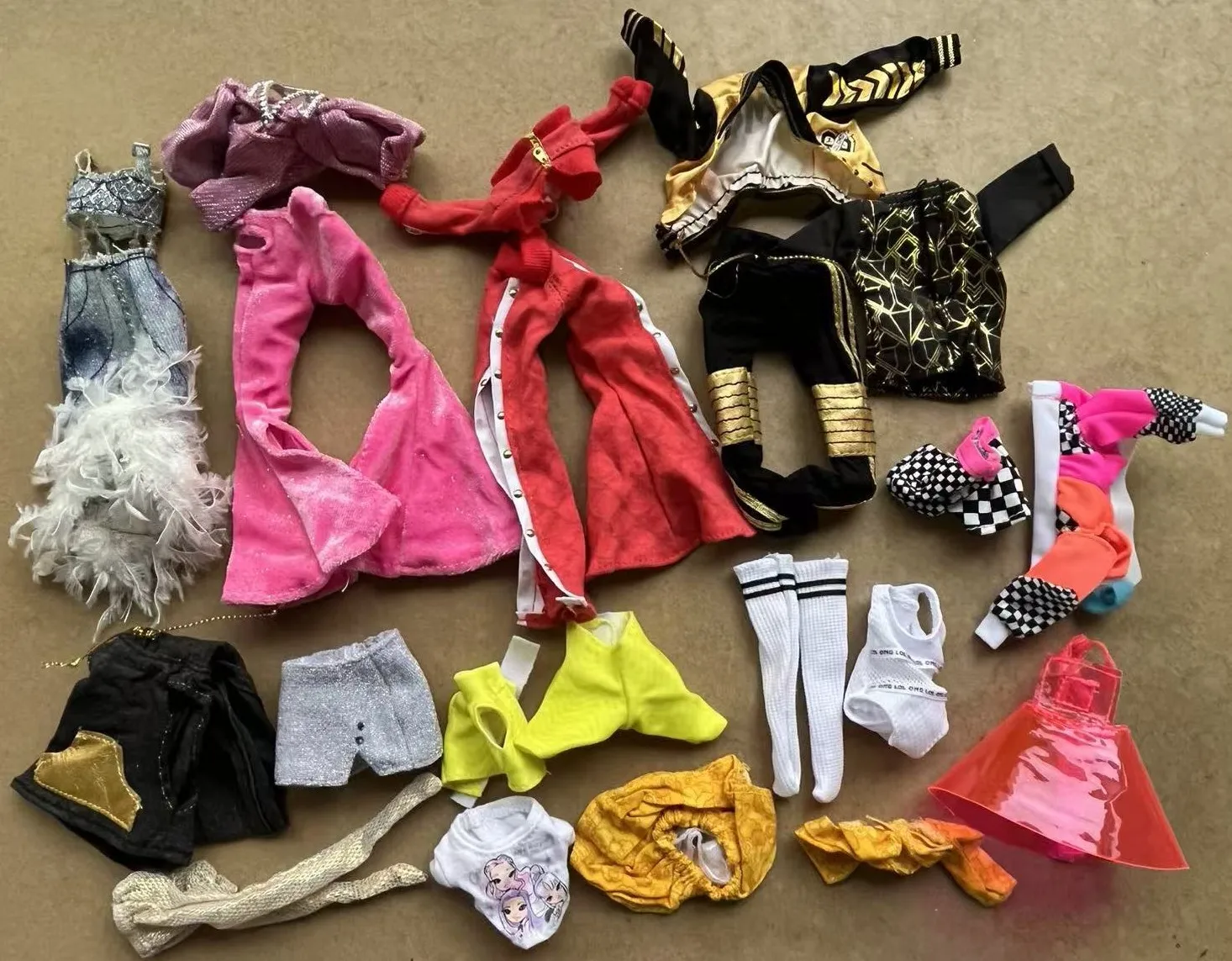 Female Doll Clothes Pants Dress Socks Skirt Tshirt Big Fashion 1/6 Doll Colorful Clothing Set DIY Doll Decors
Female Doll Clothes Pants Dress Socks Skirt Tshirt Big Fashion 1/6 Doll Colorful Clothing Set DIY Doll Decors