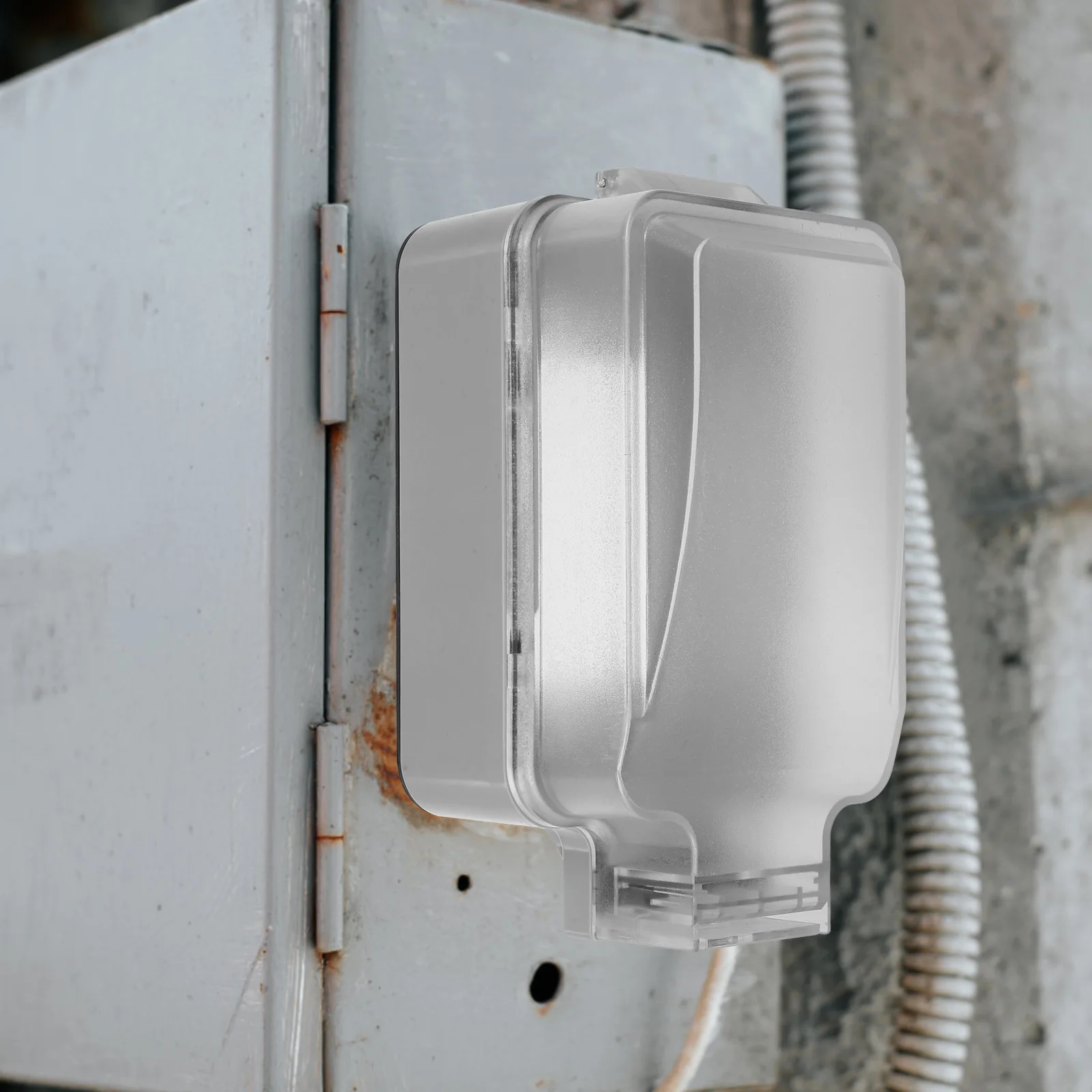 Outdoor Socket Waterproof Box Splash-Proof Cover Plastic Protective Cover for Garden Patio Construction Site Poolside Use
Outdoor Socket Waterproof Box Splash-Proof Cover Plastic Protective Cover for Garden Patio Construction Site Poolside Use