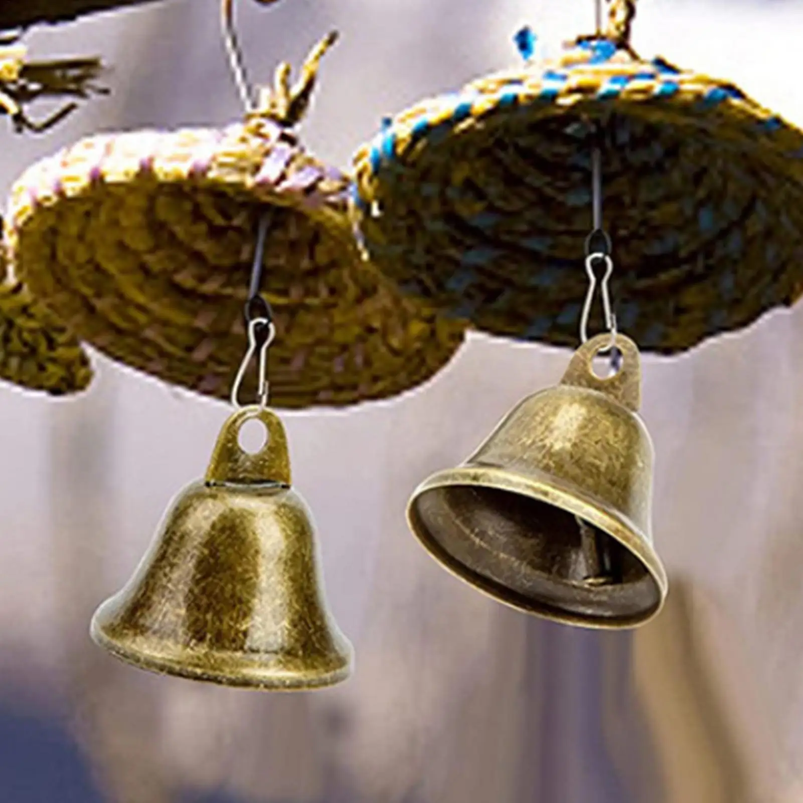 20pcs 38mm Christmas Decoration Jingle Bells Craft Bells Pet Pendants Hanging for Festival Party Making Wind Chimes Decorations
20pcs 38mm Christmas Decoration Jingle Bells Craft Bells Pet Pendants Hanging for Festival Party Making Wind Chimes Decorations
