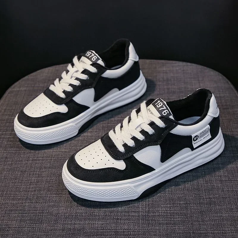 New Fashion Women's Sneakers Low-top Vulcanized Shoes Comfortable Casual Shoes Street Couple Skateboard Shoes
New Fashion Women's Sneakers Low-top Vulcanized Shoes Comfortable Casual Shoes Street Couple Skateboard Shoes