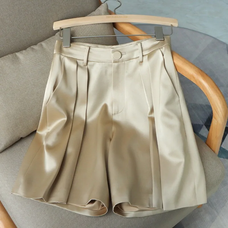 2025 New in Summer Shorts Pants Loose Casual Office Lady Five Part Pants Solid Color High-end Straight Leg Wide Leg Trousers
2025 New in Summer Shorts Pants Loose Casual Office Lady Five Part Pants Solid Color High-end Straight Leg Wide Leg Trousers