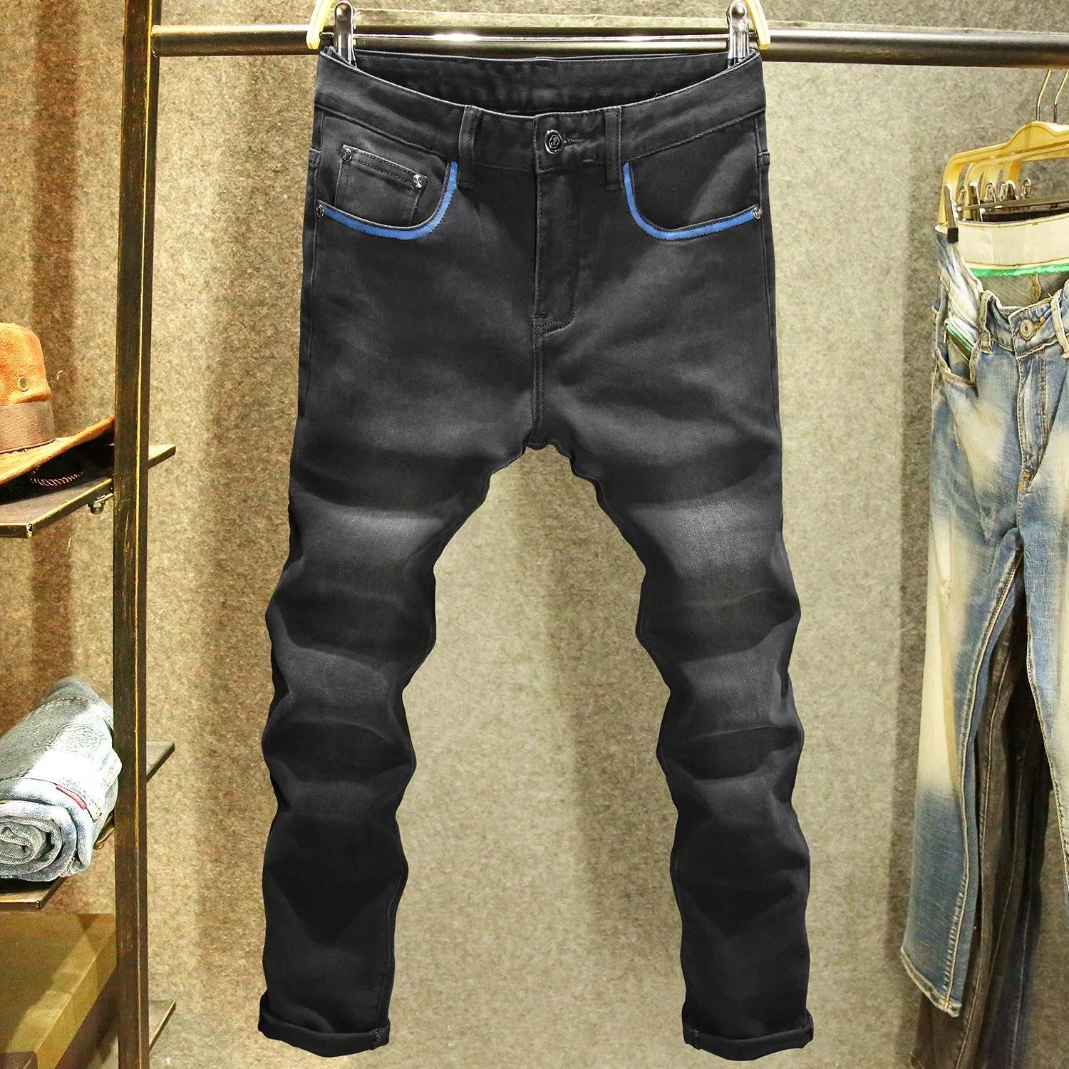 New Spring/Autumn Trendy Solid Color American Style Straight Leg Jeans Men's Casual Loose Fit Sports Stretch Premium Denim Pants
New Spring/Autumn Trendy Solid Color American Style Straight Leg Jeans Men's Casual Loose Fit Sports Stretch Premium Denim Pants