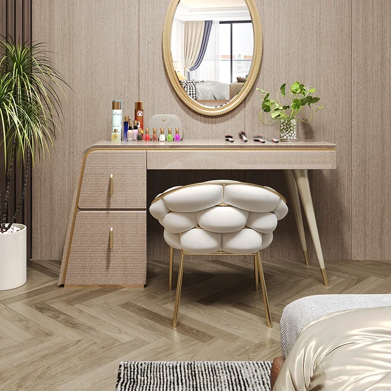 Italian light luxury dresser modern simple bedroom high-end designer solid wood makeup table
Italian light luxury dresser modern simple bedroom high-end designer solid wood makeup table