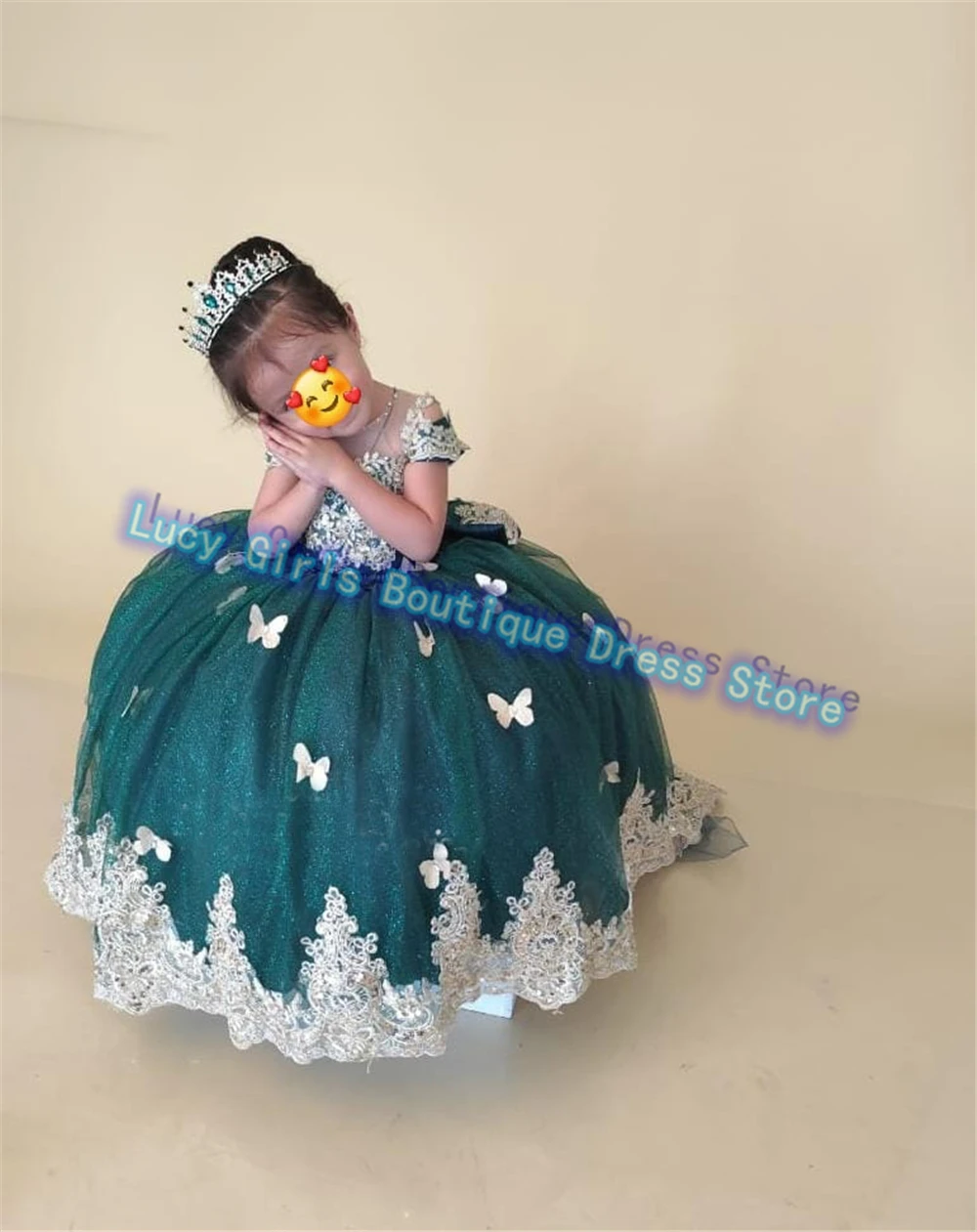 Lovely Flower Girl Dress Yellow Tulle Fluffy With Butterfly Applique For Wedding Bridesmaid Birthday Ball Party Evening Gowns
Lovely Flower Girl Dress Yellow Tulle Fluffy With Butterfly Applique For Wedding Bridesmaid Birthday Ball Party Evening Gowns