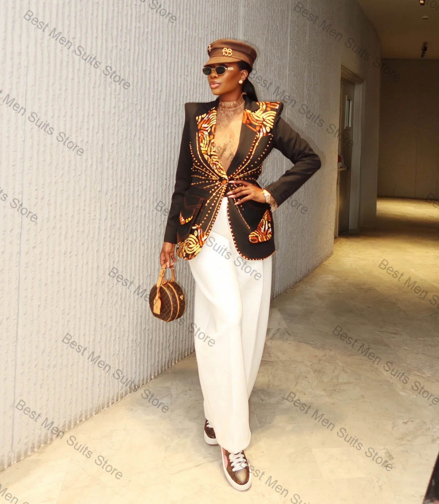 Luxury Women Suit Set 2 Pcs Blazer Pants Trousers Golden Appliqued Formal Office Lady Jacket Customized Wedding Guest Coat
Luxury Women Suit Set 2 Pcs Blazer Pants Trousers Golden Appliqued Formal Office Lady Jacket Customized Wedding Guest Coat