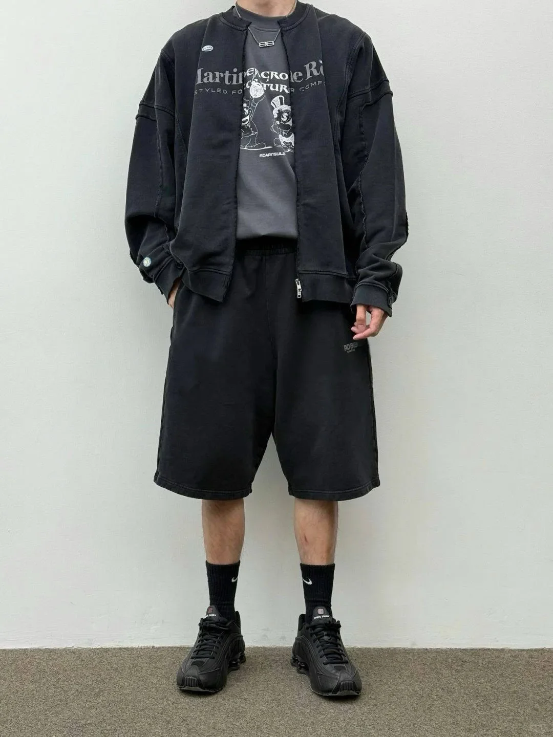Mart Washed Old Graffiti Sticker Printed Zipper Jacket
Mart Washed Old Graffiti Sticker Printed Zipper Jacket