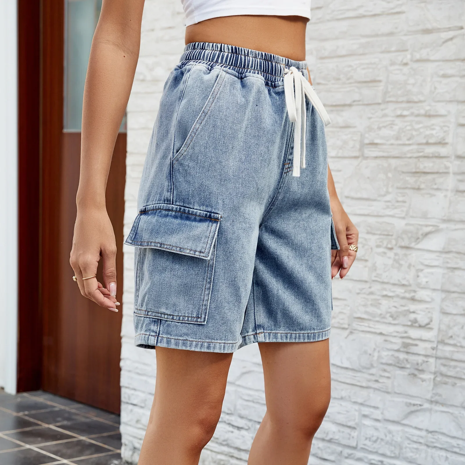 Jeans Women Knee Length Cargo Pants Drawstring Lace Up Elastic Waist Mom Jeans Distressed Pockets Straight Denim 2025 Streetwear
Jeans Women Knee Length Cargo Pants Drawstring Lace Up Elastic Waist Mom Jeans Distressed Pockets Straight Denim 2025 Streetwear