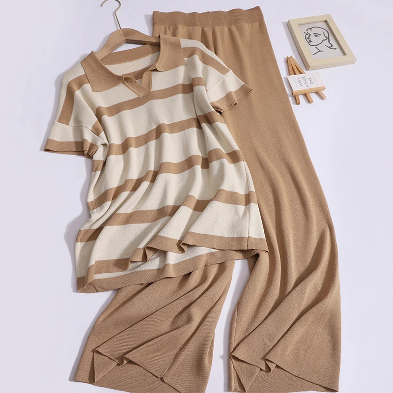 Knitted Striped T-shirt + Wide-leg Pants 2-piece Set Women's Summer POLO Collar Casual Short-sleeved Tops Fashion Loose Pants
Knitted Striped T-shirt + Wide-leg Pants 2-piece Set Women's Summer POLO Collar Casual Short-sleeved Tops Fashion Loose Pants
