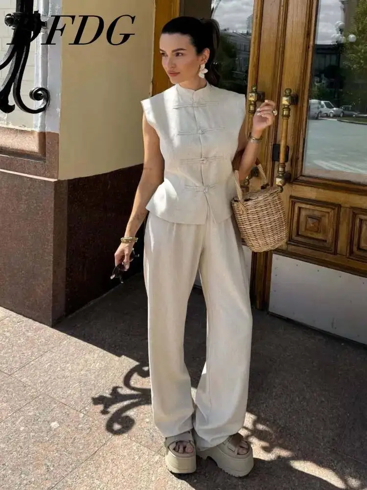 DFDG Women 2026 Spring Summer Chinese Style Two Piece Outfit Frog Button Sleeveless Vest High Waist Wide Leg Pants Casual Set
DFDG Women 2026 Spring Summer Chinese Style Two Piece Outfit Frog Button Sleeveless Vest High Waist Wide Leg Pants Casual Set