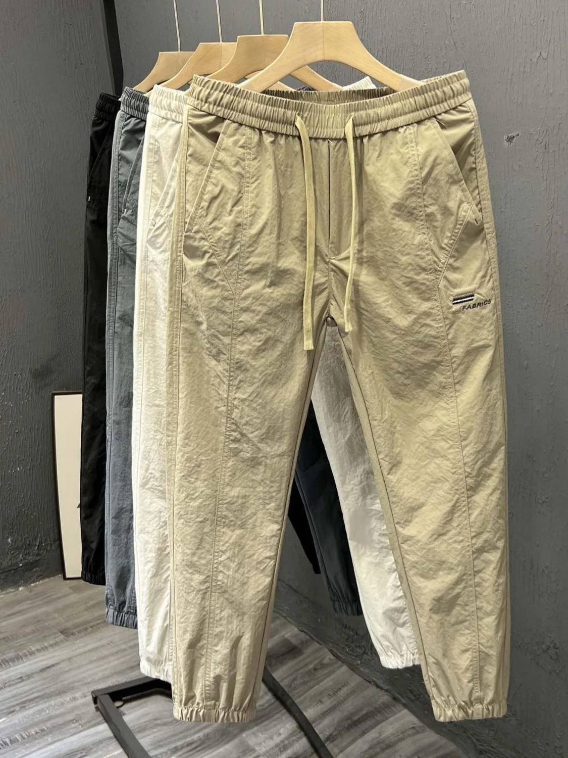 High-End Men's Casual Ice Silk Qui Dry Loose Cuffed Thin Long Pants Summer Leisure Sports Nine Points Youthful Sle
High-End Men's Casual Ice Silk Qui Dry Loose Cuffed Thin Long Pants Summer Leisure Sports Nine Points Youthful Sle