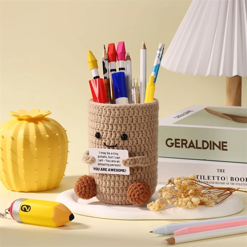 Potato Pen Holder Emotional Support Positive Crochet Doll Cute Handmade Desktop Storage Woven Basket Positive Gifts Home Decor
Potato Pen Holder Emotional Support Positive Crochet Doll Cute Handmade Desktop Storage Woven Basket Positive Gifts Home Decor