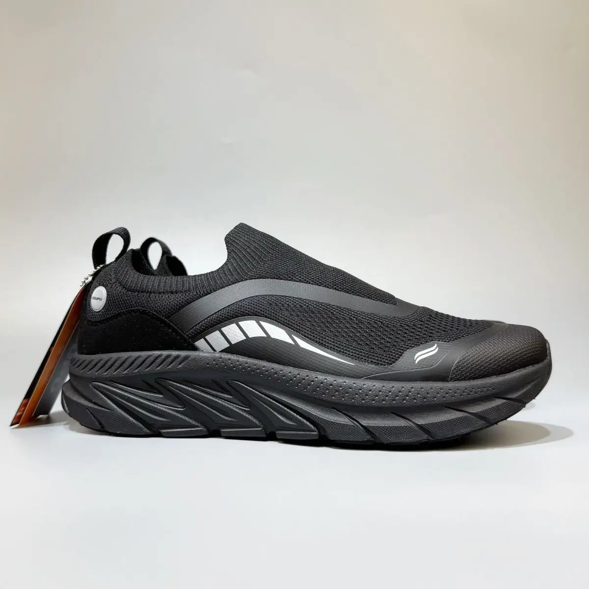 Men's summer ultra-light shock-absorbing rebound sports running shoes with lightweight mesh.
Men's summer ultra-light shock-absorbing rebound sports running shoes with lightweight mesh.