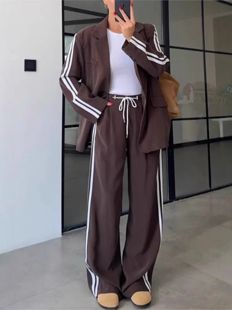 Women's Daily Commuting Trousers Set Autumn And Winter Striped Suit Long-sleeved Top Drawstring Wide-leg Pants Two-piece Sets
Women's Daily Commuting Trousers Set Autumn And Winter Striped Suit Long-sleeved Top Drawstring Wide-leg Pants Two-piece Sets