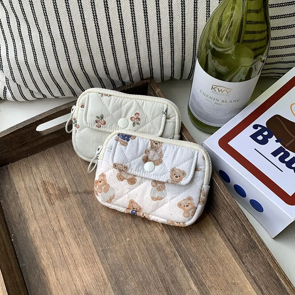 Stripe Floral Coin Purse Large Capacity Korean Style Small Makeup Lipstick Bag Jewelry Packing Bag Card Holder
Stripe Floral Coin Purse Large Capacity Korean Style Small Makeup Lipstick Bag Jewelry Packing Bag Card Holder