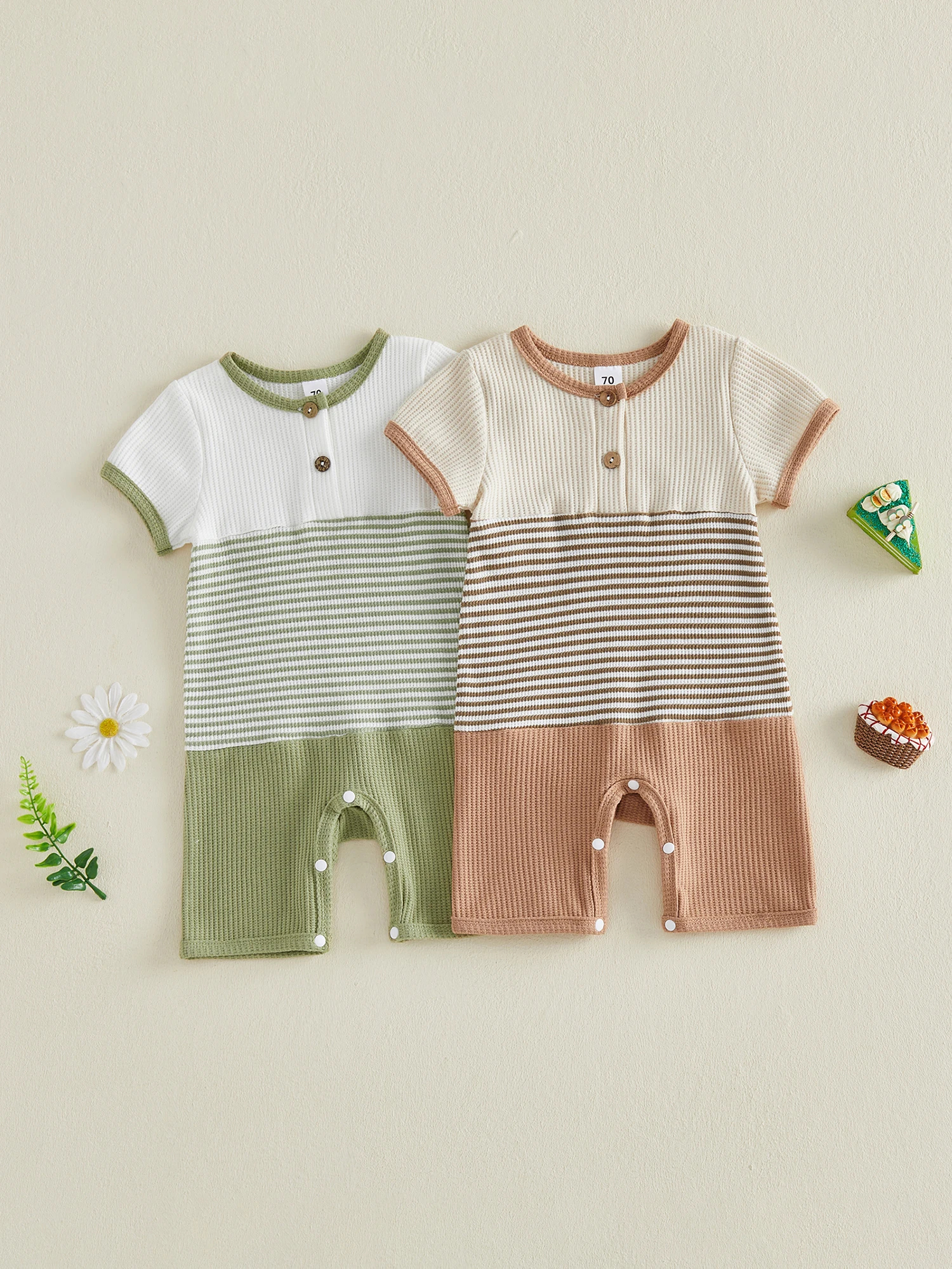 Комбинезон без рукавов с цветочным принтом для маленьких девочек, летний комбинезон для малышей, комбинезон с круглым вырезом и пуговицами, с рюшами по краю
Комбинезон без рукавов с цветочным принтом для маленьких девочек, летний комбинезон для малышей, комбинезон с круглым вырезом и пуговицами, с рюшами по краю