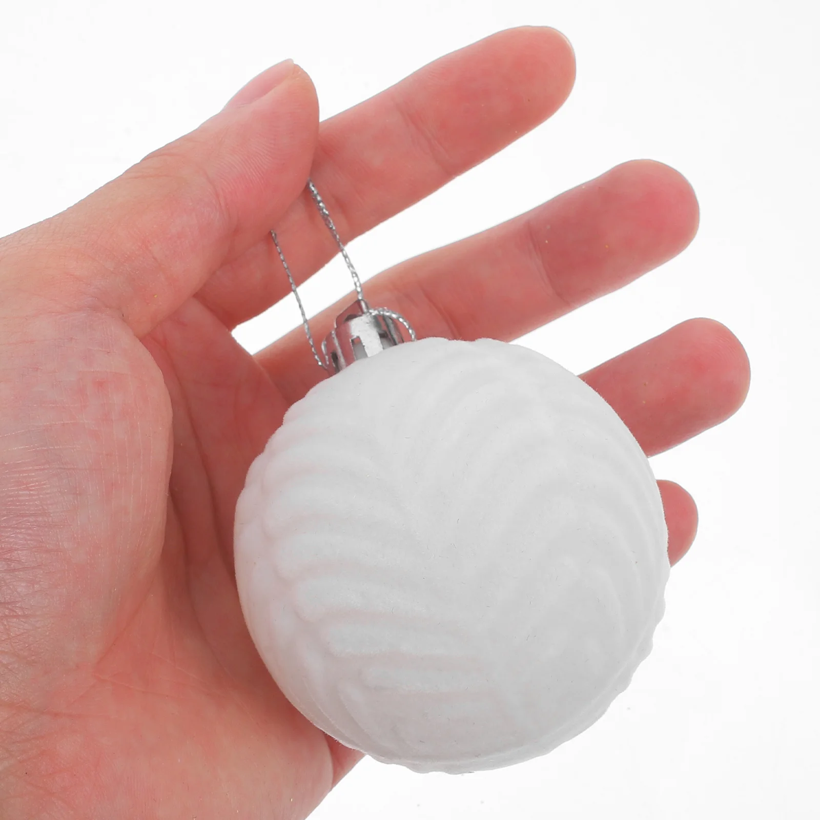 6Pcs Flocking Ball Christmas Tree Hanging Ornaments Xmas Pendant Holiday Party Decoration Xmas Balls Decor Christmas Decors
6Pcs Flocking Ball Christmas Tree Hanging Ornaments Xmas Pendant Holiday Party Decoration Xmas Balls Decor Christmas Decors