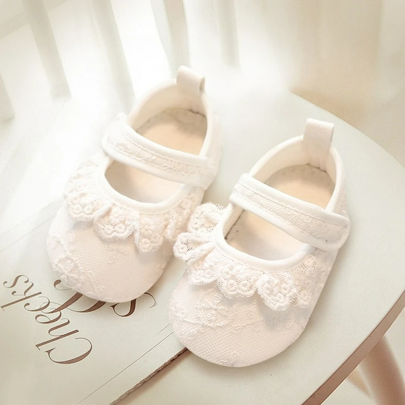 Lace Strap Toddler Shoes Spring and Autumn New Non-slip Floor Shoes Soft Sole Solid Color Shoes
Lace Strap Toddler Shoes Spring and Autumn New Non-slip Floor Shoes Soft Sole Solid Color Shoes