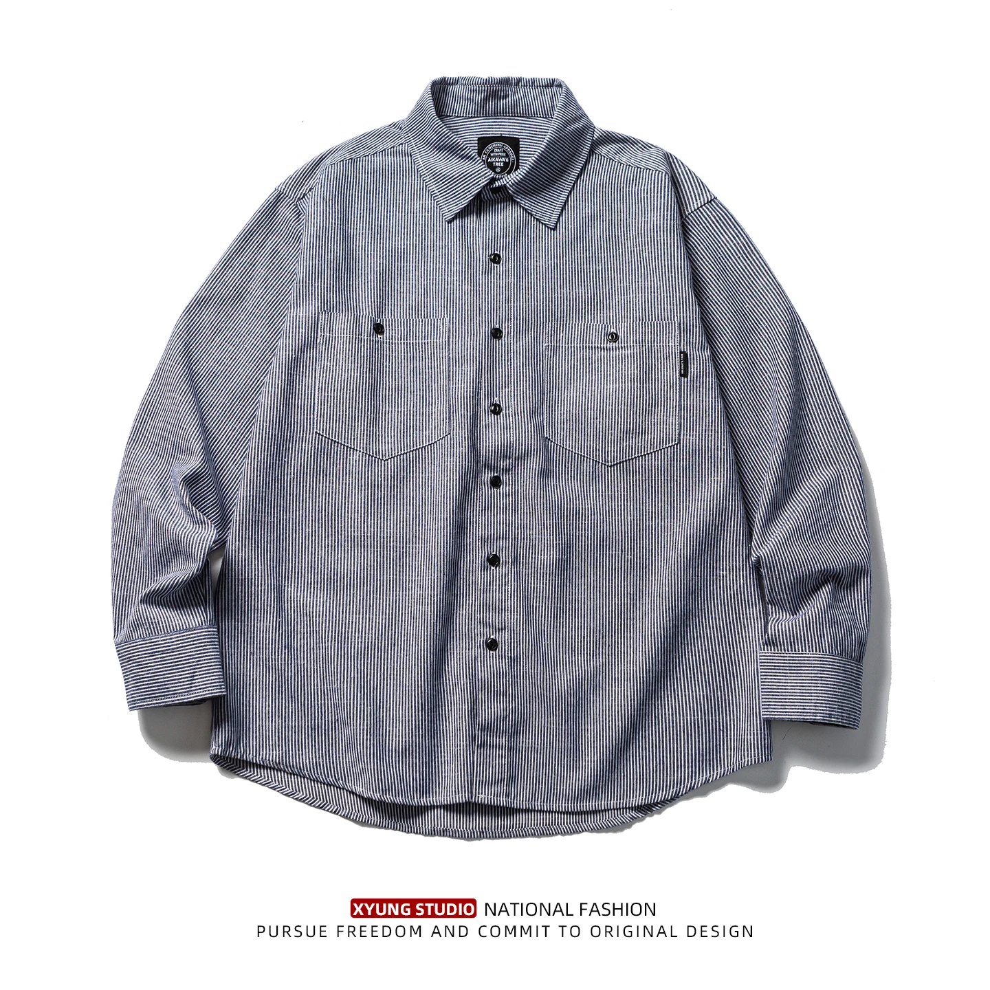 Повседневная мужская полосатая длинная све, свободная посадка, осенняя новая японская рабочая одежда, тонкая верхняя одежда, топ для молодежи
Повседневная мужская полосатая длинная све, свободная посадка, осенняя новая японская рабочая одежда, тонкая верхняя одежда, топ для молодежи