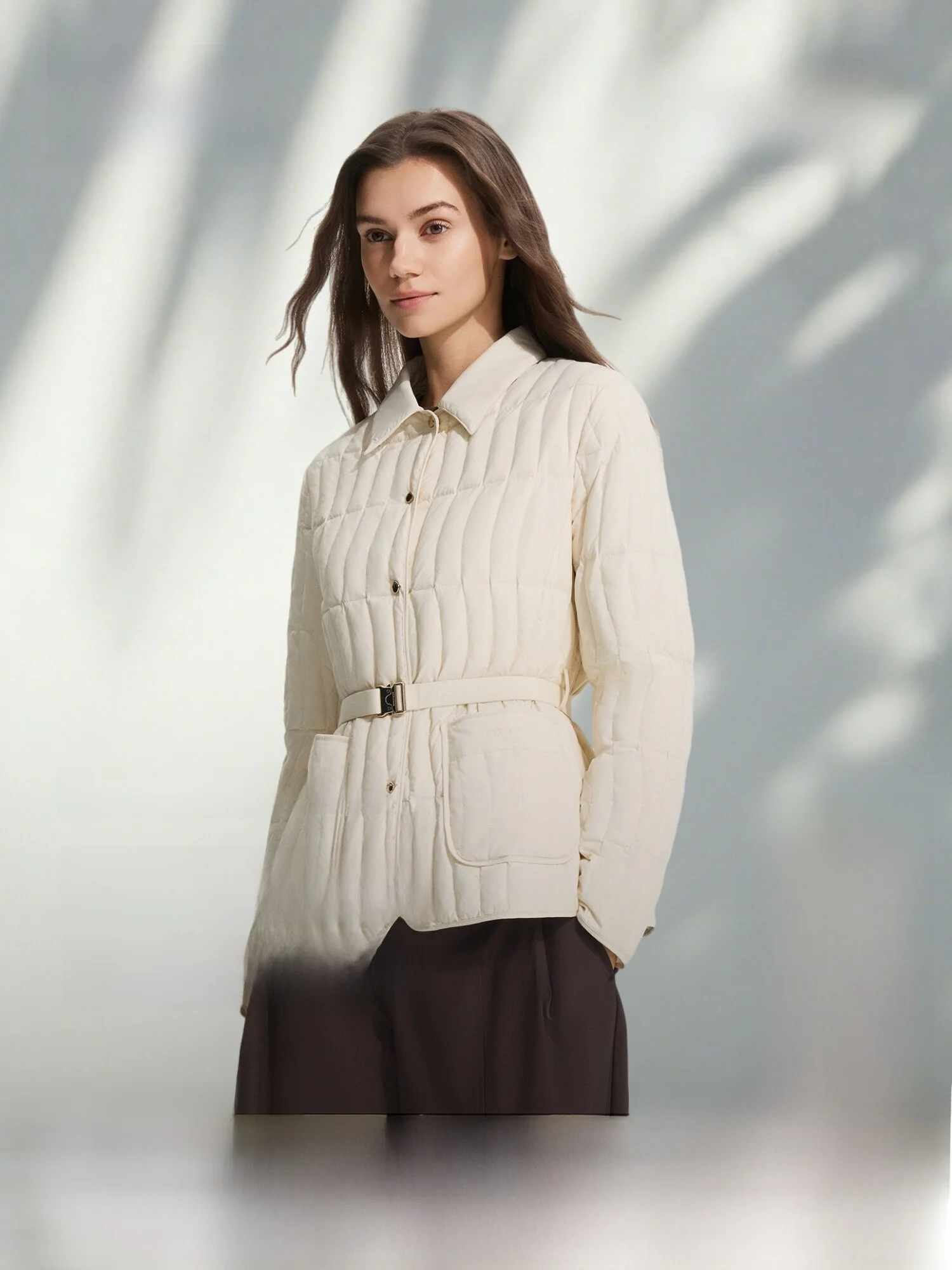 Lightweight Short Puffer Jacket 700 Fill Power Goose down Business Style Commute Friendly Women's Fashion Spring New Arrival
Lightweight Short Puffer Jacket 700 Fill Power Goose down Business Style Commute Friendly Women's Fashion Spring New Arrival